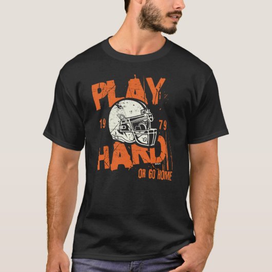 アメリカンフットボール ~全力でプレーするか、諦めるか~ Tシャツ (正面)