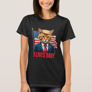 アメリカンフラッグキャットインスイートドナルドトランプ9ライフ Tシャツ