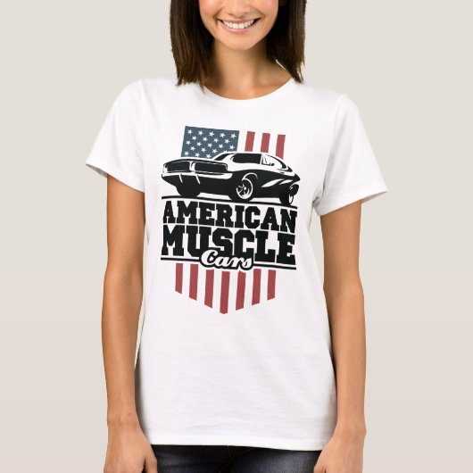 アメリカンマッスルカーで車のビュッフェを楽しむ Tシャツ (正面)