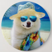 アメリカン・エスキモー+ビーチ、犬好きへの夏の贈り物 缶バッジ (正面)
