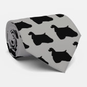 アメリカン・コッカー・スパニエルのシルエットの首のタイの灰色 ネクタイ (ロール)