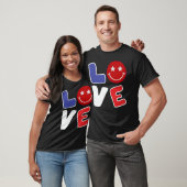 アメリカン・ラブおもしろい7月4日 Tシャツ (ユニセックス)