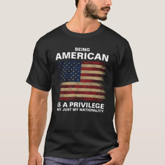 アメリカ人であることは特権（パーソナライズ）である Tシャツ