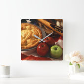 アメリカ人のアップルパイ スクエア壁時計 (ホーム)