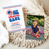 アメリカ人の一人の赤ちゃん7月の最初の誕生日パーティー4th 招待状