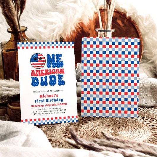 アメリカ人の男で7月1日の4日の誕生日 招待状