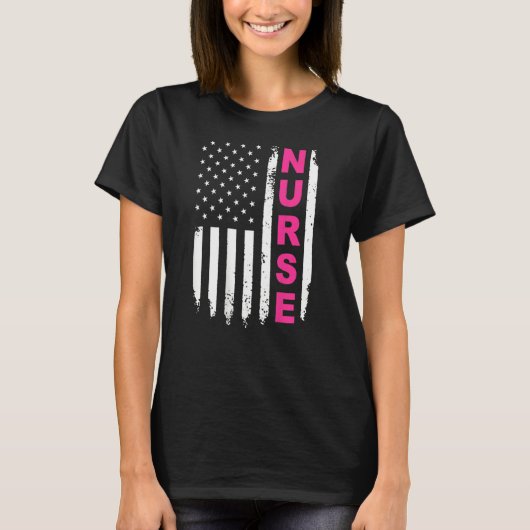 アメリカ人誇りを持ったになる熱いナース Tシャツ (正面)
