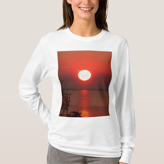 アメリカ伝統的のタトゥーデザインTシャはっきりしたツ – , Tシャツ (正面)