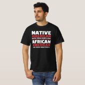 アメリカ先住民とアフリカ系米国人 Tシャツ (正面フル)