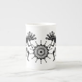 アメリカ先住民の文化 – サン踊りココペリ1 ボーンチャイナマグカップ (正面)