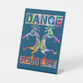 アメリカ先住民ココペリ – あなたの人生を踊る3 台座サイン (正面)