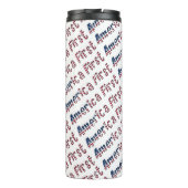 アメリカ初アメリカ国旗タイポグラフィ愛国心 タンブラー (裏面)