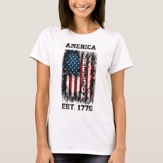 アメリカ動揺して国旗の自由Est 1776 Tシャツ (正面)