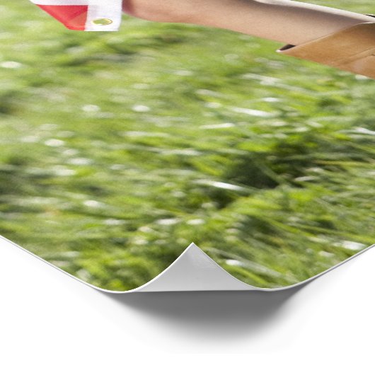 アメリカ包まれた国旗の美しい女性のカーボーイ ポスター (角)