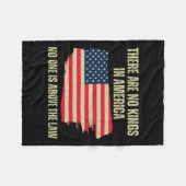 アメリカ合衆国で王は存在しないアメリカ国旗トランプ202 フリースブランケット (正面(横))