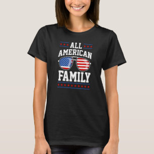 アメリカ合衆国の全家族が4番目の愛国心に一致 Tシャツ
