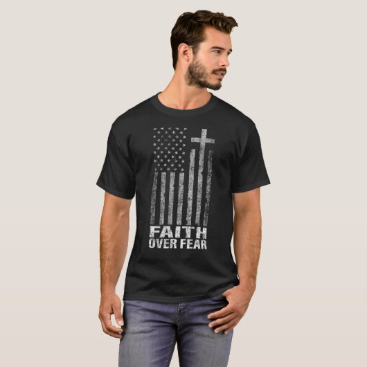 アメリカ合衆国を横断するカッコいいキリスト教徒への信仰 Tシャツ (正面フル)