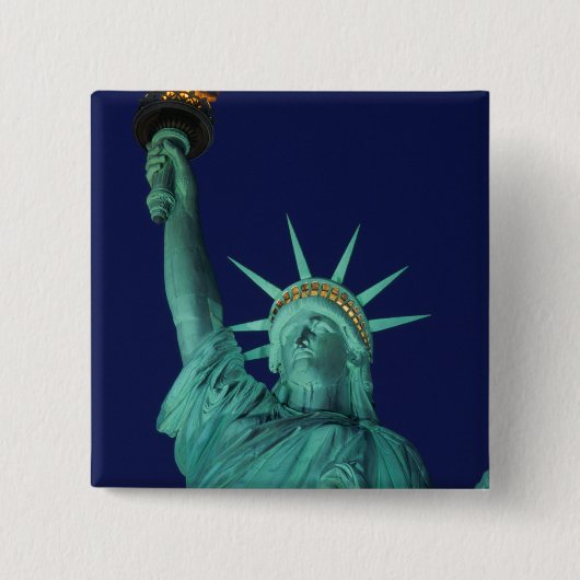 アメリカ合衆国ニューヨークの自由の女神5 缶バッジ (正面)