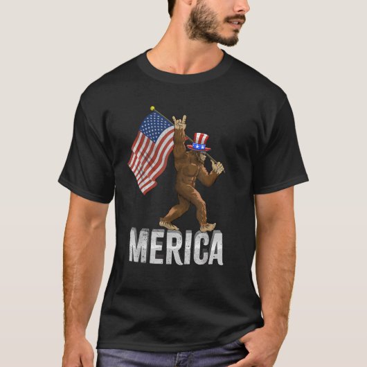 アメリカ合衆国国旗7月4日の愛国的なビッグフット Tシャツ (正面)