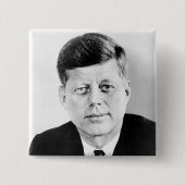 アメリカ合衆国第35代大統領ジョン・F・ケネディの大統領写真 缶バッジ (正面)