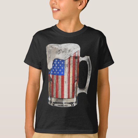 アメリカ合衆国7月4日ビールアメリカ国旗の飲酒パーティー Tシャツ (正面)