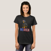 アメリカ合衆国 アメリカ国旗 ダックスフンド 犬 サングラス 愛国者 4 Tシャツ (正面フル)