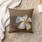 アメリカ合衆国,サンディビーチ,マウイ島のプルメリア クッション (ブランケット)