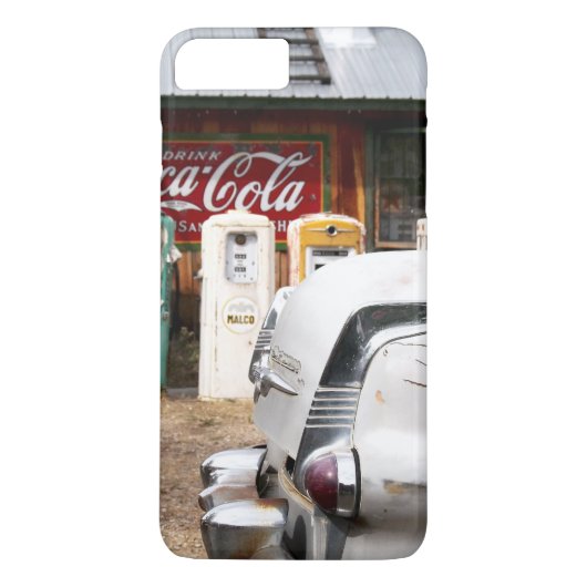 アメリカ合衆国 ニューメキシコ州 ディクソン。ヴィンテージカー Case-Mate iPhoneケース (裏面)