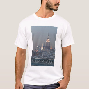 アメリカ合衆国 ニューヨーク市 マンハッタン・ブリッジの眺め Tシャツ