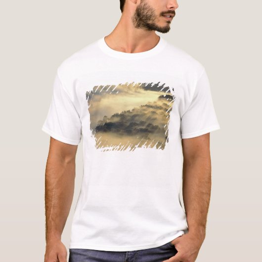 アメリカ合衆国, ノースダコタ州, ミズーリ川の谷 Tシャツ (正面)