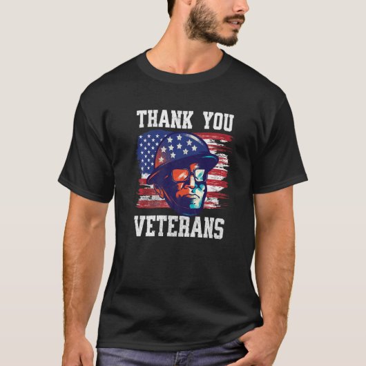 アメリカ国旗ありがとう退役軍人誇りを持った退役軍人日 Tシャツ (正面)