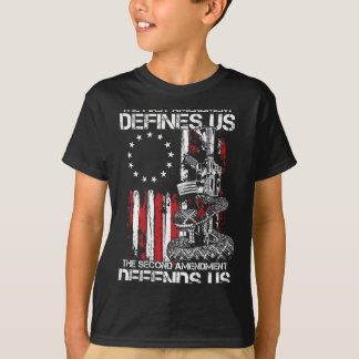アメリカ国旗が背中に修正第1条が定義する Tシャツ