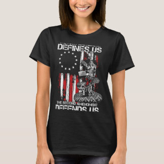 アメリカ国旗が背中に「第一修正条項がアメリカを定義する」 Tシャツ