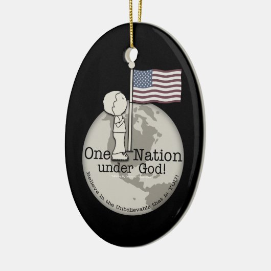 アメリカ国旗で小さな男の子の下の国 セラミックオーナメント (左)