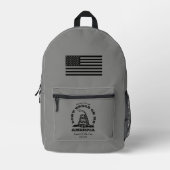 アメリカ国旗で踏み付けるな プリントバックパック (正面)