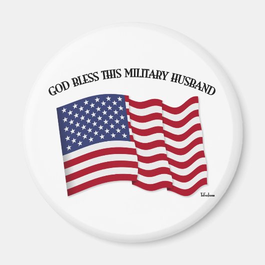 アメリカ国旗とともに GOD BLESS THIS MILITARY HUSBAND マグネット (正面)