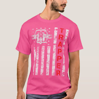 アメリカ国旗とコヨーテの罠による捕獲 Tシャツ