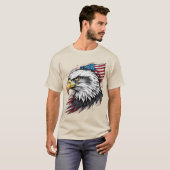 アメリカ国旗とハクトウワシ – 詳細なアート Tシャツ (正面フル)