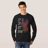 アメリカ国旗とポルトガル国旗のデザイン ポルトガル系アメリカ人 DNAに刻まれた遺伝子の証 Tシャツ (正面フル)