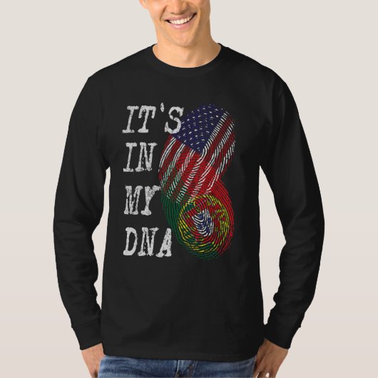 アメリカ国旗とポルトガル国旗のデザイン ポルトガル系アメリカ人 DNAに刻まれた遺伝子の証 Tシャツ (正面)