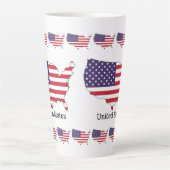 アメリカ国旗と地図の記念品デザイン カフェラテマグ (正面)