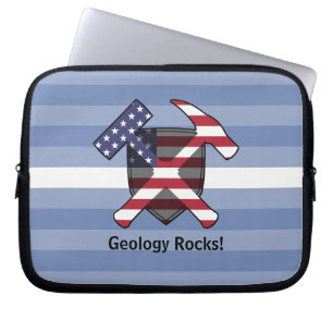アメリカ国旗と地質学者のロックハンマーのロゴ ラップトップスリーブ