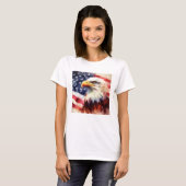 アメリカ国旗と堂々たるハクトウワシの肖像 Tシャツ (正面フル)