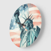 アメリカ国旗と水彩画の自由の女神 ラージ壁時計 (傾斜)