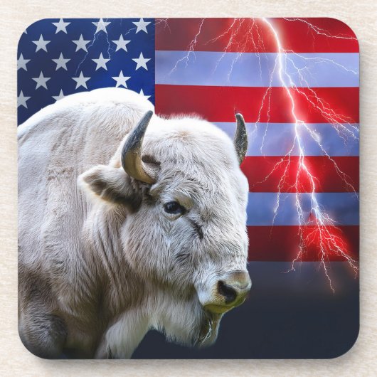 アメリカ国旗と稲妻を持つ白いバッファロー コースター (正面)