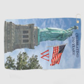 アメリカ国旗と自由の女神のモノグラムUSA 250 ゴルフタオル (横)
