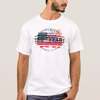 アメリカ国旗と花火の1776年以降のアメリカ Tシャツ