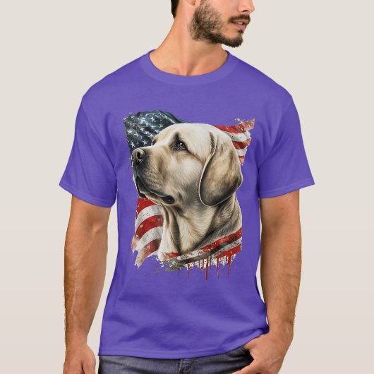 アメリカ国旗と黄色いラブラドール Tシャツ (正面)