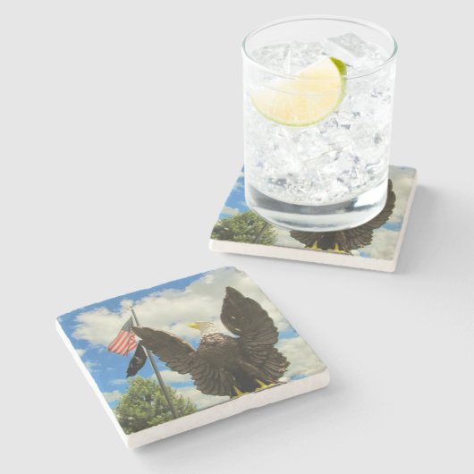 アメリカ国旗とMIA国旗を持つハゲのイーグル像 ストーンコースター (横)