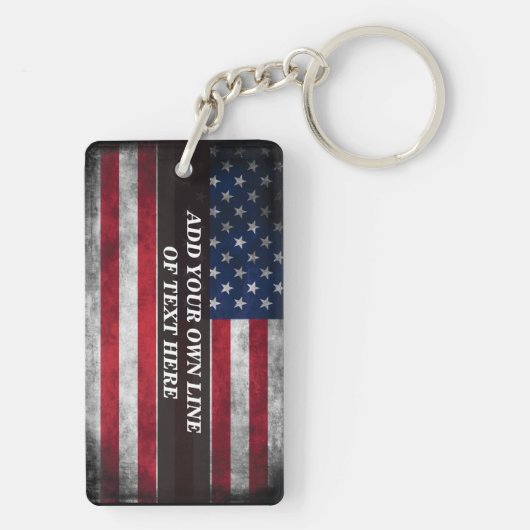 アメリカ国旗にテキストを追加する キーホルダー (裏面)